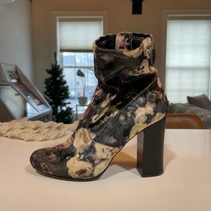 Women's Zipper Boot